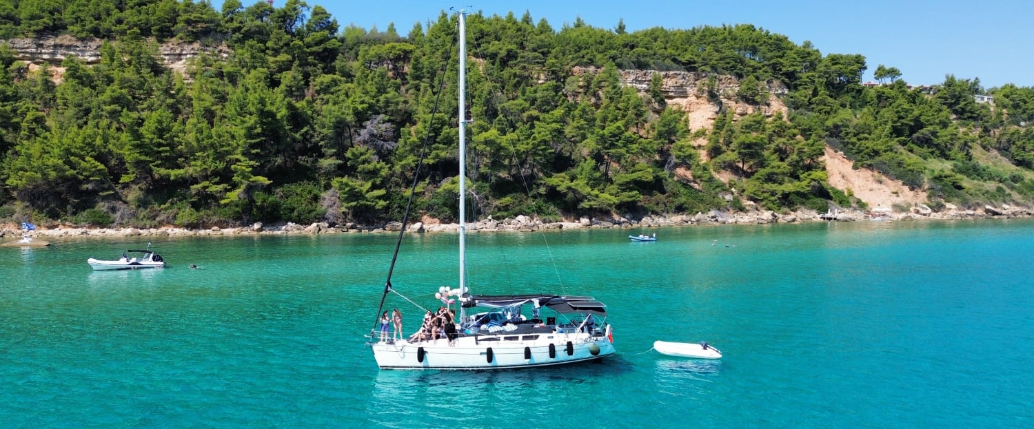 Sailing boat Sirena for bachelor parties in Halkidiki